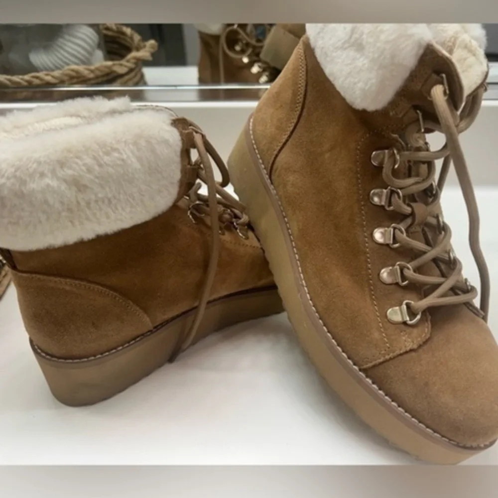NWOT Sam Edelman Women's Tan Suede Ankle Boots